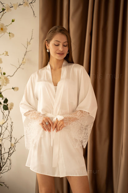 Silk robe
sheer lace robe for photoshoot
RomanticLingerie
romantic robe with belt
robe for wedding day
personalized bridal robe
luxury bridal robe
long train robe for bride
lingerie sexy
getting ready bridal robe
boudoir robe